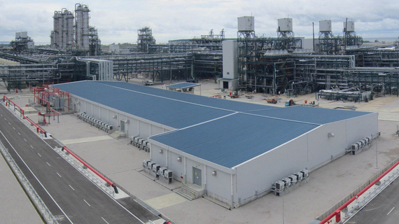 トクヤマのマレーシアソーラーパネル工場