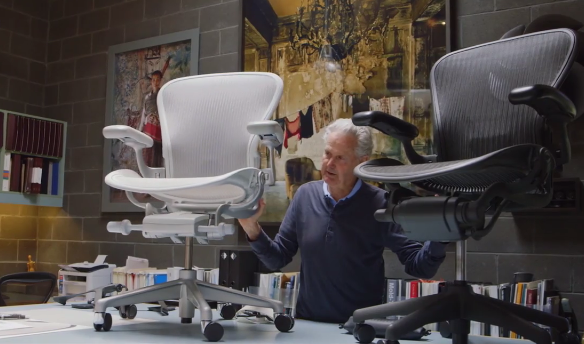 新型アーロンチェアの発売日は2017年2月